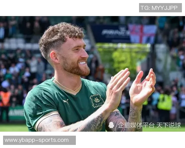 谢周三遭遇重创英冠垫底还被罚款欠税超百万英镑